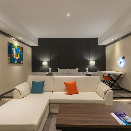 Soho Motel Таоюань Екстер'єр фото