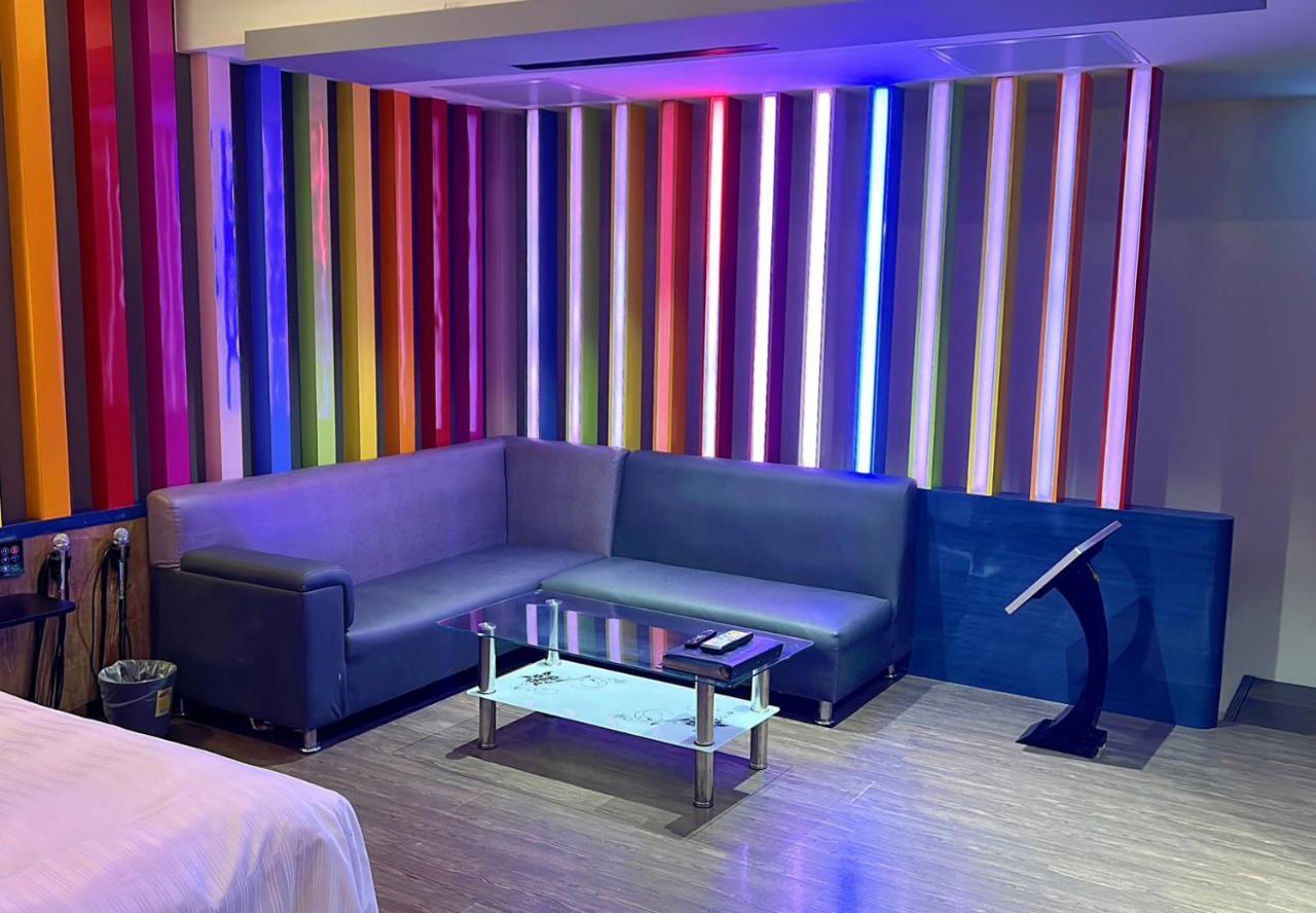 Soho Motel Таоюань Екстер'єр фото